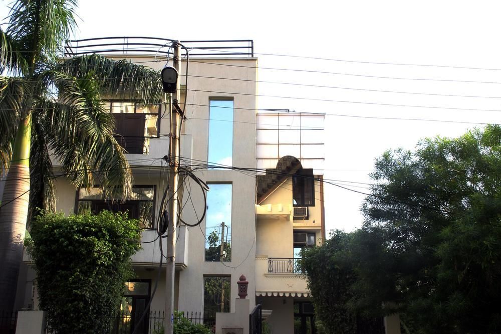 Oyo Near Mg Road Near Aravali Biodiversity Park Gurgaon Buitenkant foto